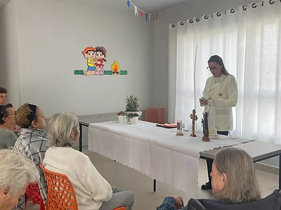 Festa junina na sala de convivência